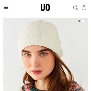 Chenille Ribbed Urban Outfitters Beanie NWT